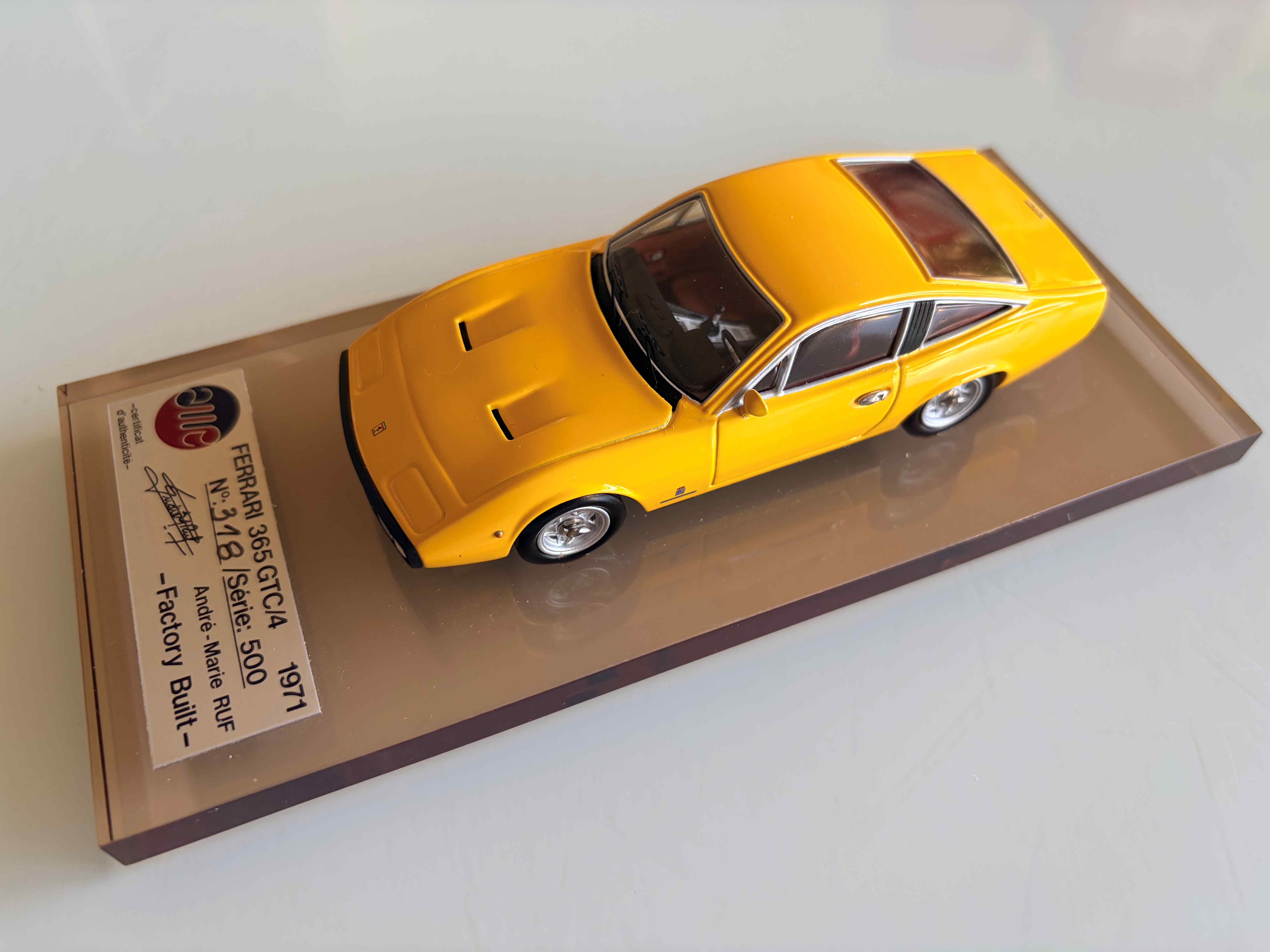 AM Ruf : Ferrari 365 GTC4 yellow